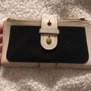 Fossil wallet.